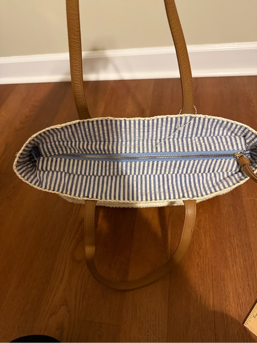 Talbots Woven Straw Tote Bag | Blue Seersucker Lining | Coastal Preppy Beach Bag - Picture 7 of 11